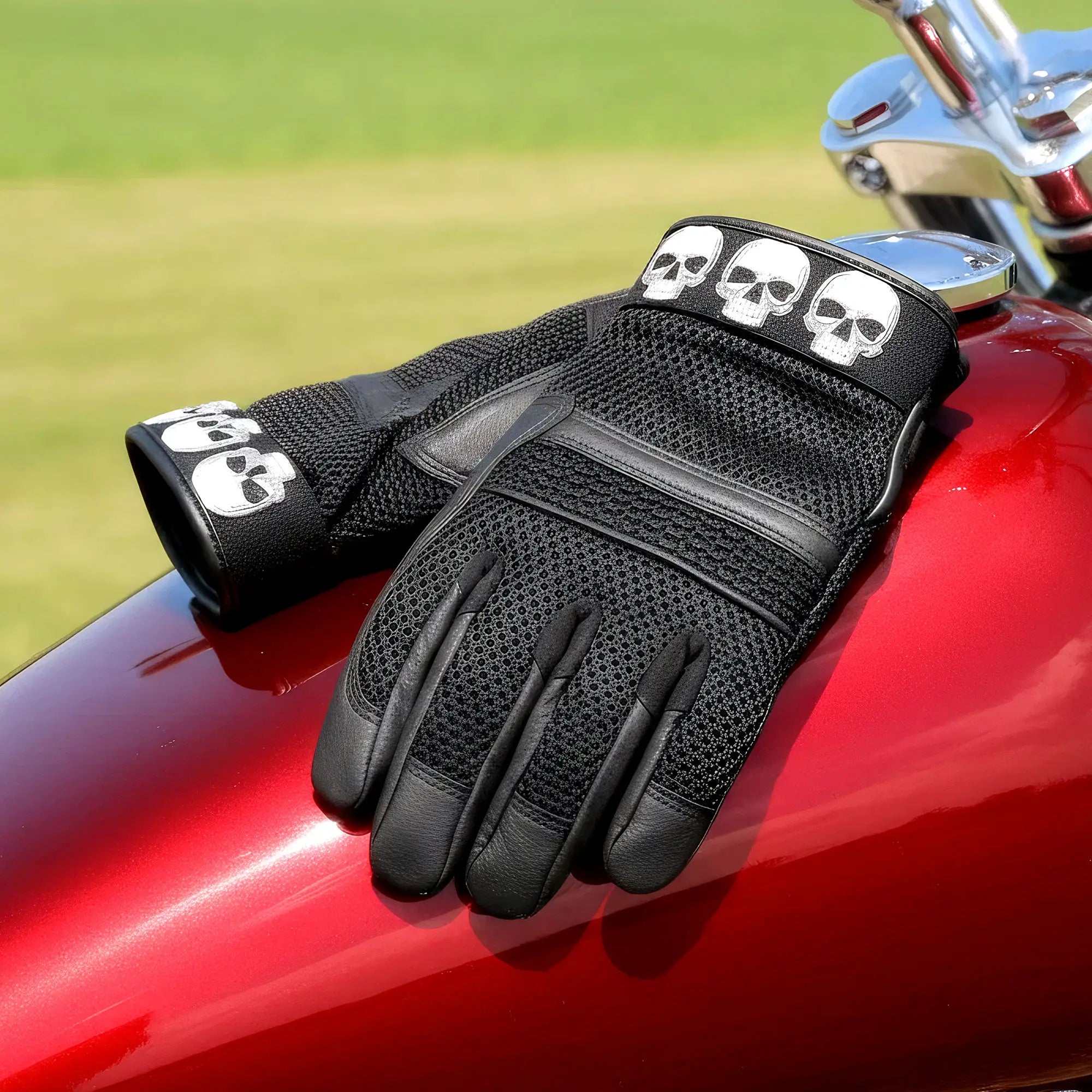 Hot Leathers GVM1301 Uni-Sex Black 'Row of Skulls' Leather and Mesh Gloves