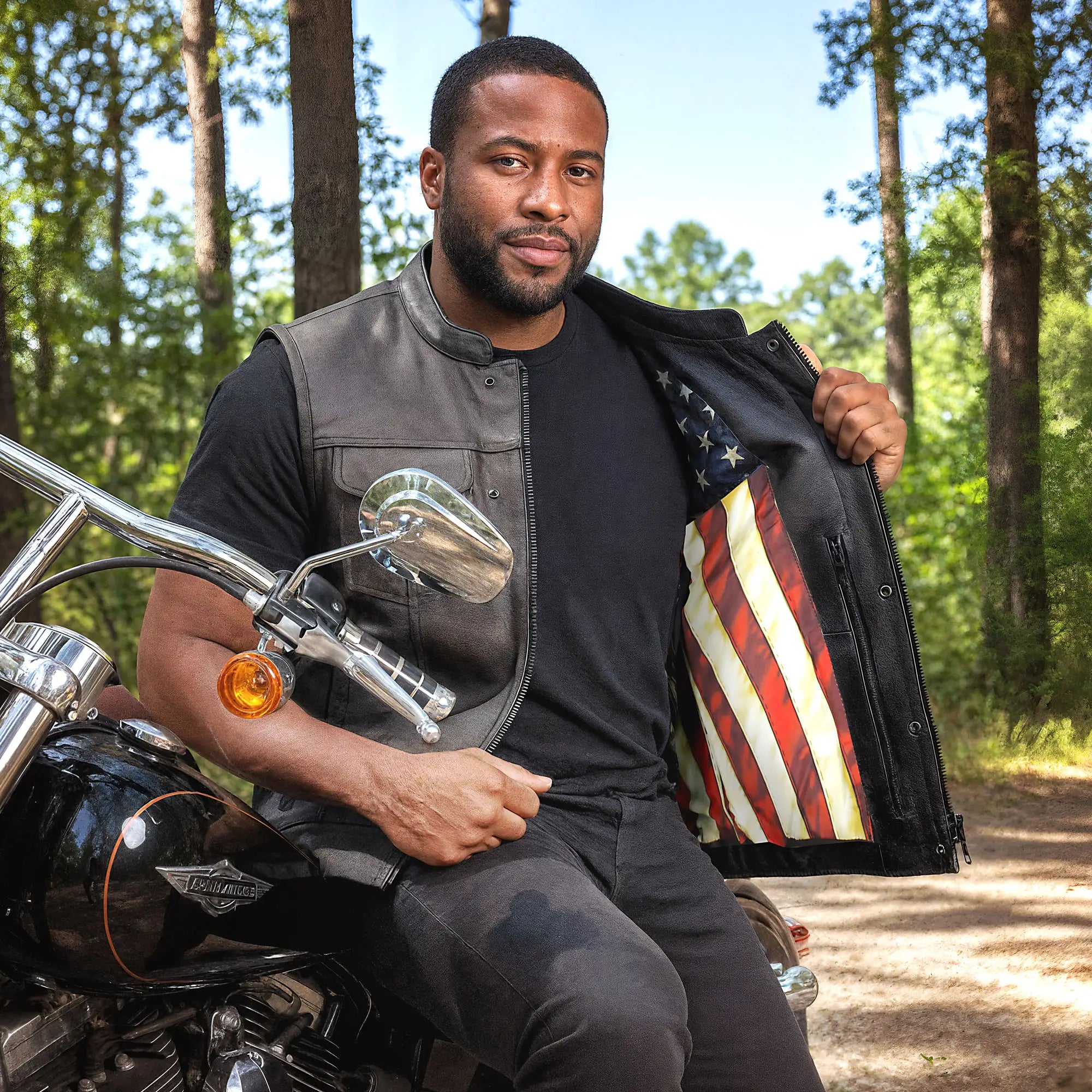 Hot Leathers VSM1056 Men's Black 'Vintage USA Flag' Motorcycle Club Style Conceal and Carry Leather Biker Vest